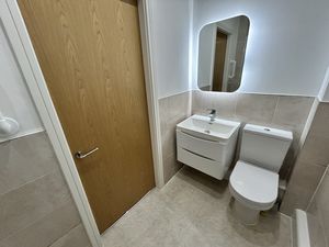 Photo 25- click for photo gallery